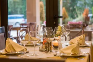 restaurants near theater district tacoma